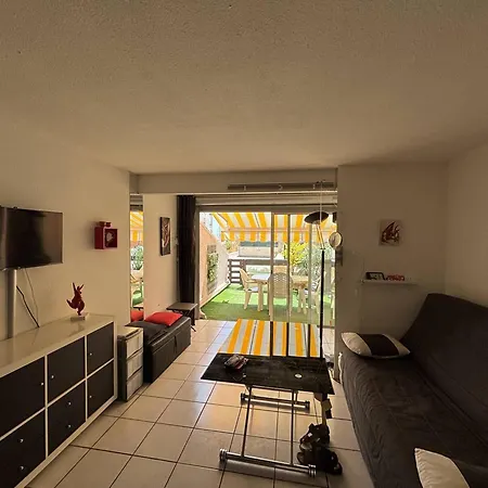 Cosy Pour 4 Avec Terrasse, Piscine Et Parking Au Centre-port - Proche ! - Fr-1-723-69 Apartment *
